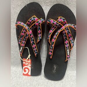 Teva Mush Sandals Women Size 7 Rococo Pink Flip Flops NWT
